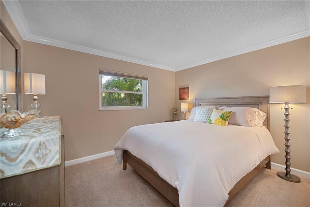 3150 Binnacle Dr, Unit 207, Naples, FL 34103 Photo