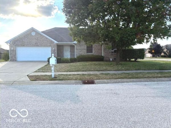 1804 Pine Cone Drive, Brownsburg, IN 46112
