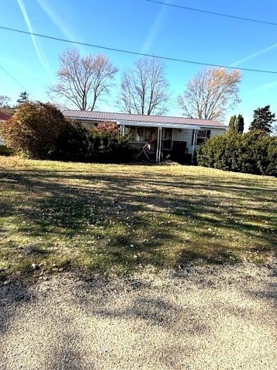 136 N Washington Street, Sheffield, IL 61361 Main Photo