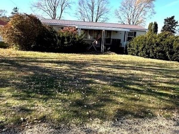 136 N Washington Street, Sheffield, IL 61361