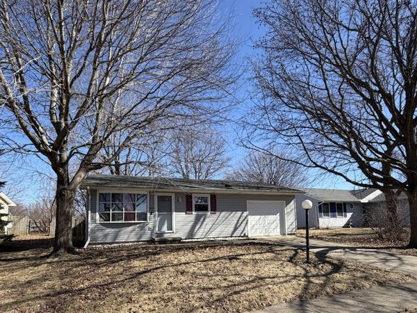 614 Creve Coeur Drive, Champaign, IL 61822