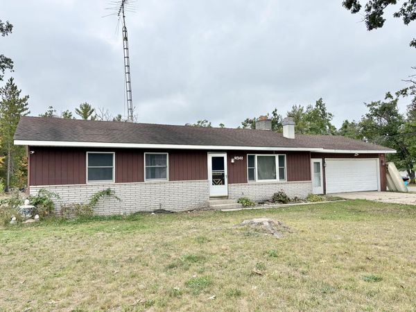 5435 Co Rd 612, Lewiston, MI 49756