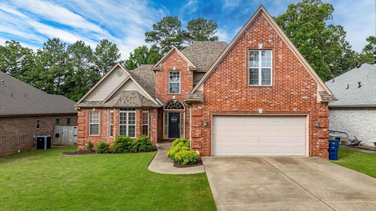 121 Lily Drive Maumelle, AR 72113
