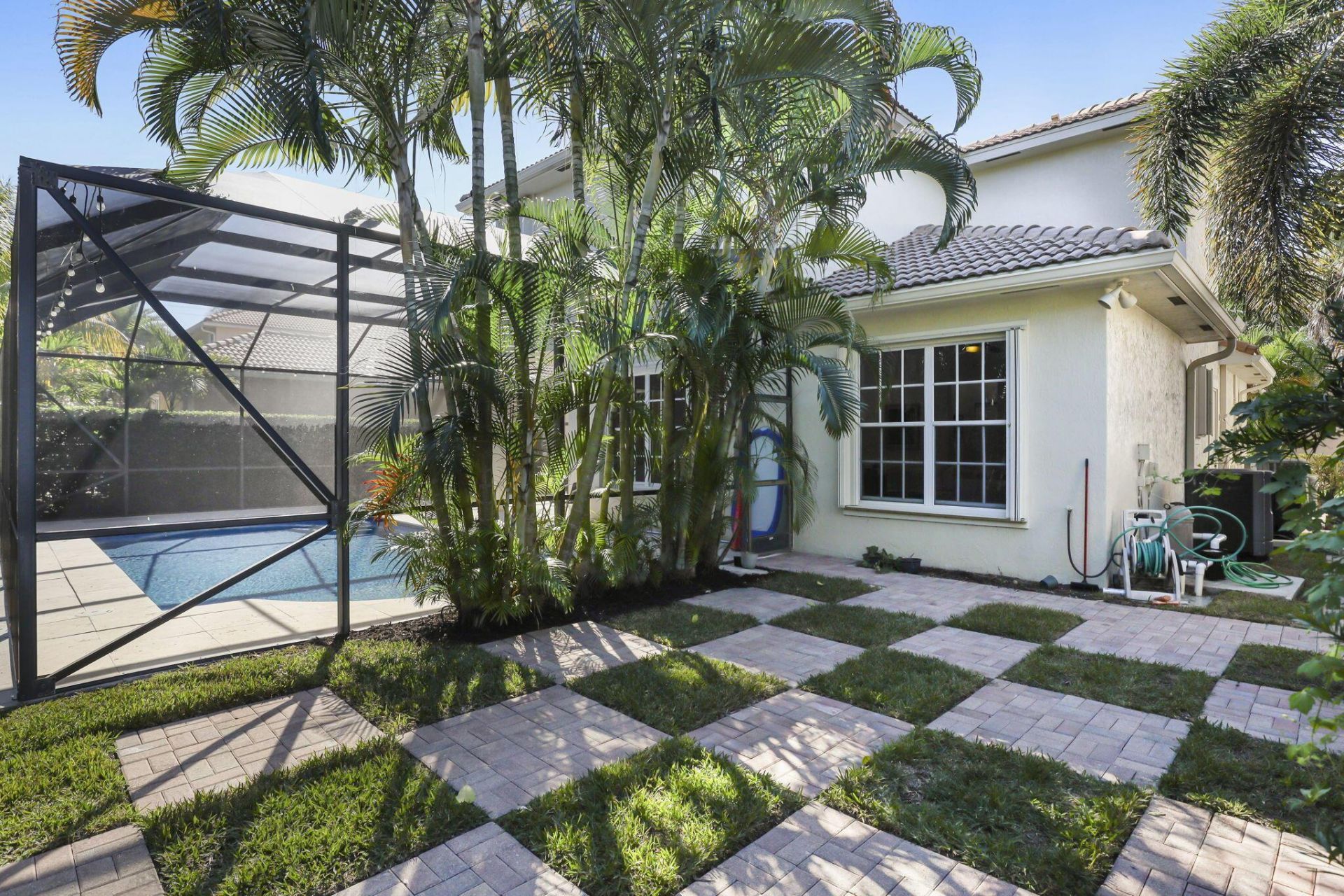 122 Via Castilla, Jupiter, FL 33458 Photo