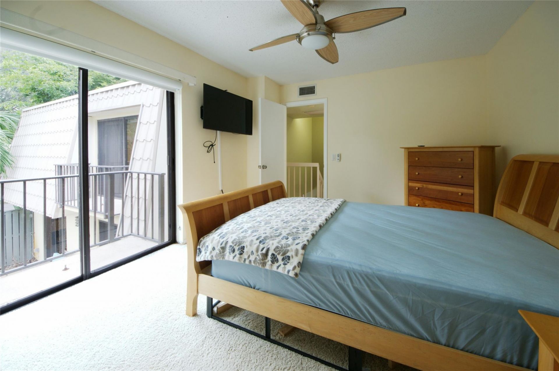 1700 Embassy Dr, Unit 504, West Palm Beach, FL 33401 Photo