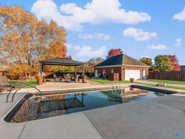 365 Weatherford Drive NW, Madison, AL 35757