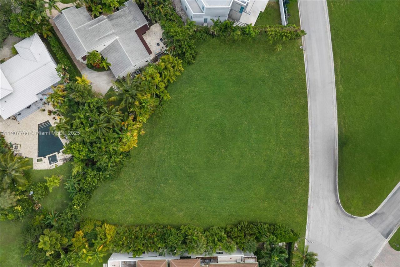 145 Harbour Way Lots 2 And 3, Bal Harbour, FL 33154 Photo