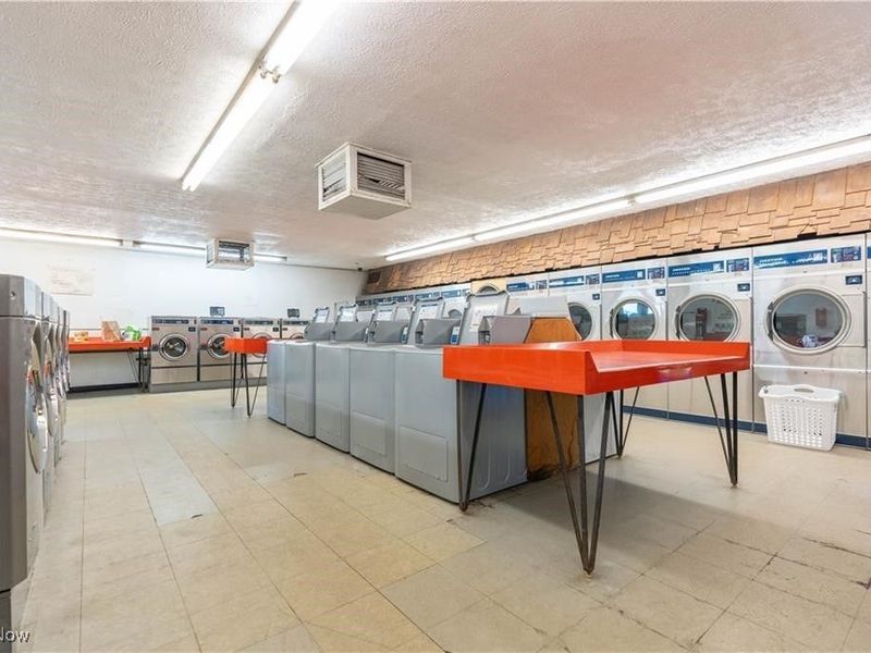 2004-2006 Locust Street S, Canal Fulton, OH 44614 Photo 14