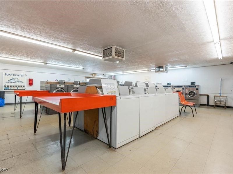 2004-2006 Locust Street S, Canal Fulton, OH 44614 Photo 15