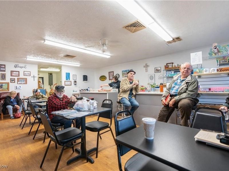 2004-2006 Locust Street S, Canal Fulton, OH 44614 Photo 7