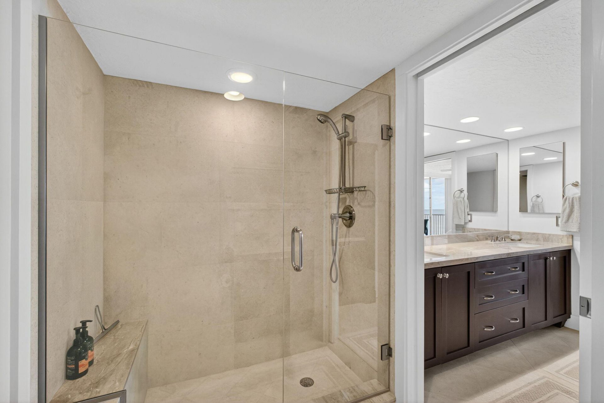 840 Ocean Drive, Unit 1004, Juno Beach, FL 33408 Photo