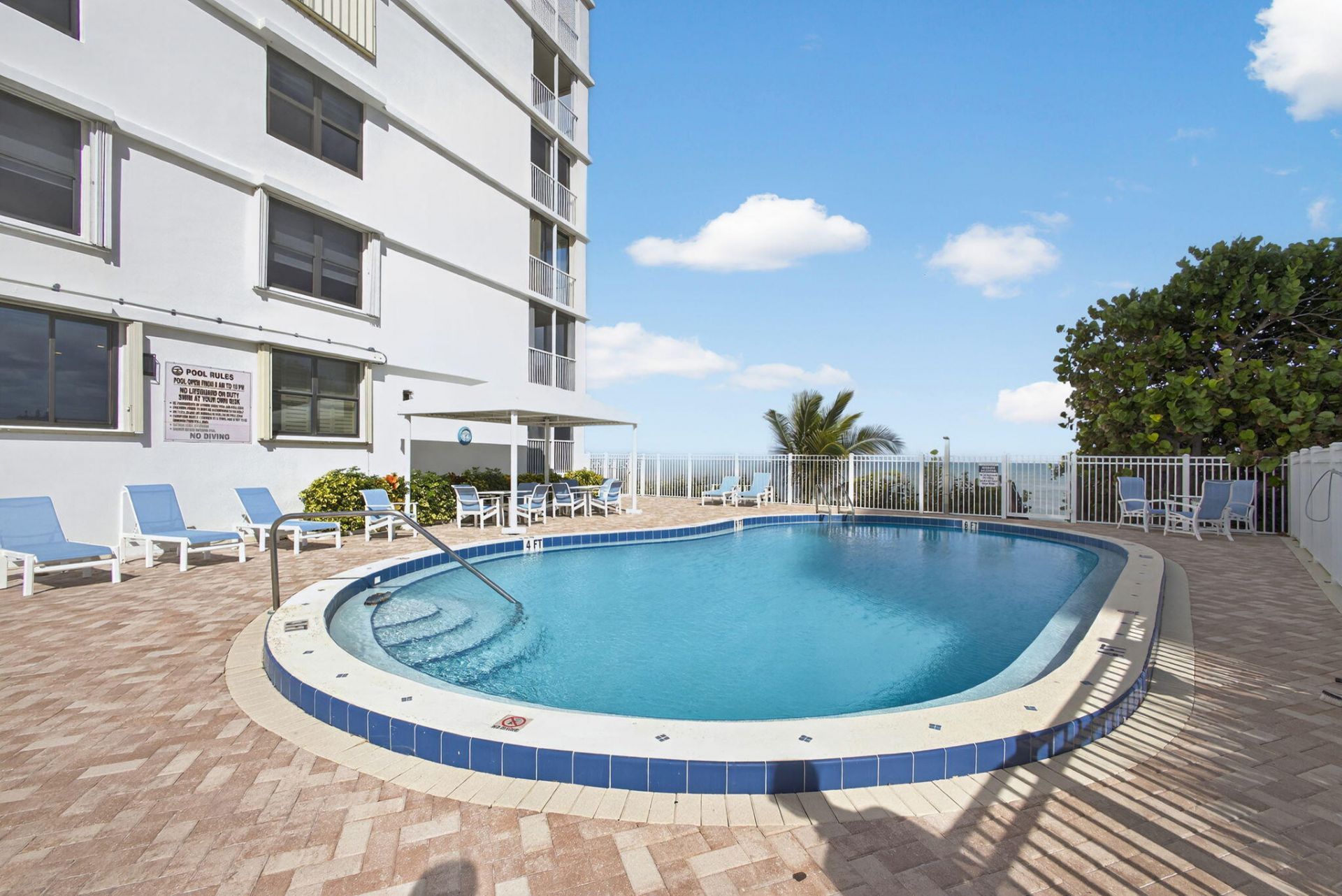 840 Ocean Drive, Unit 1004, Juno Beach, FL 33408 Photo