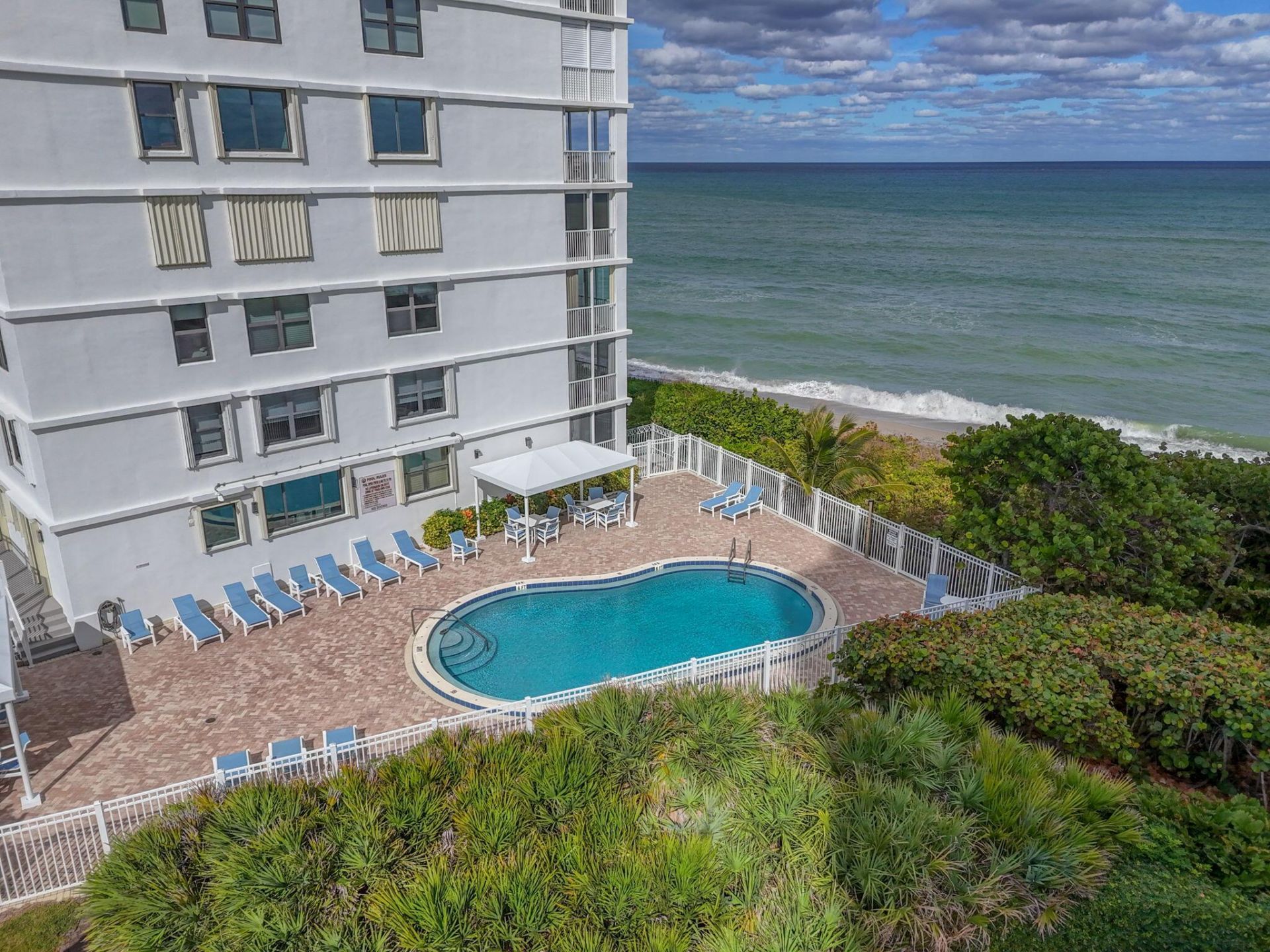 840 Ocean Drive, Unit 1004, Juno Beach, FL 33408 Photo