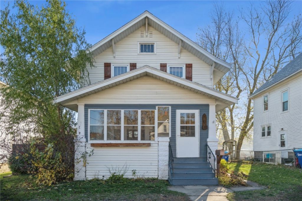 16 5th Street Nw, Oelwein, IA 50662 Main Photo