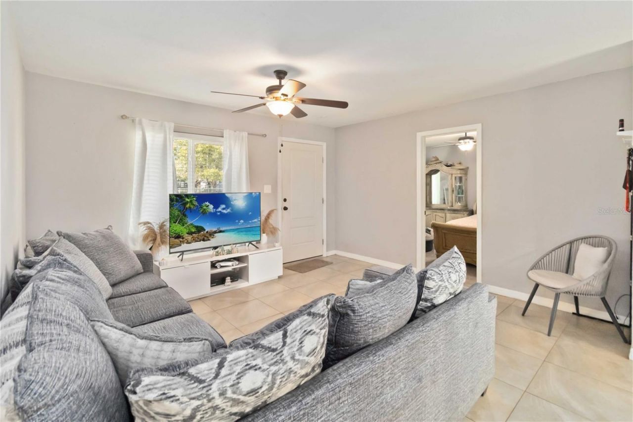 1187 Poppy Avenue, Orlando, FL 32811 Photo