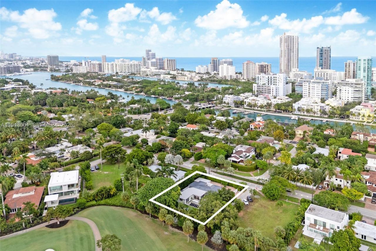 6100 La Gorce Dr, Miami Beach, FL 33140 Photo