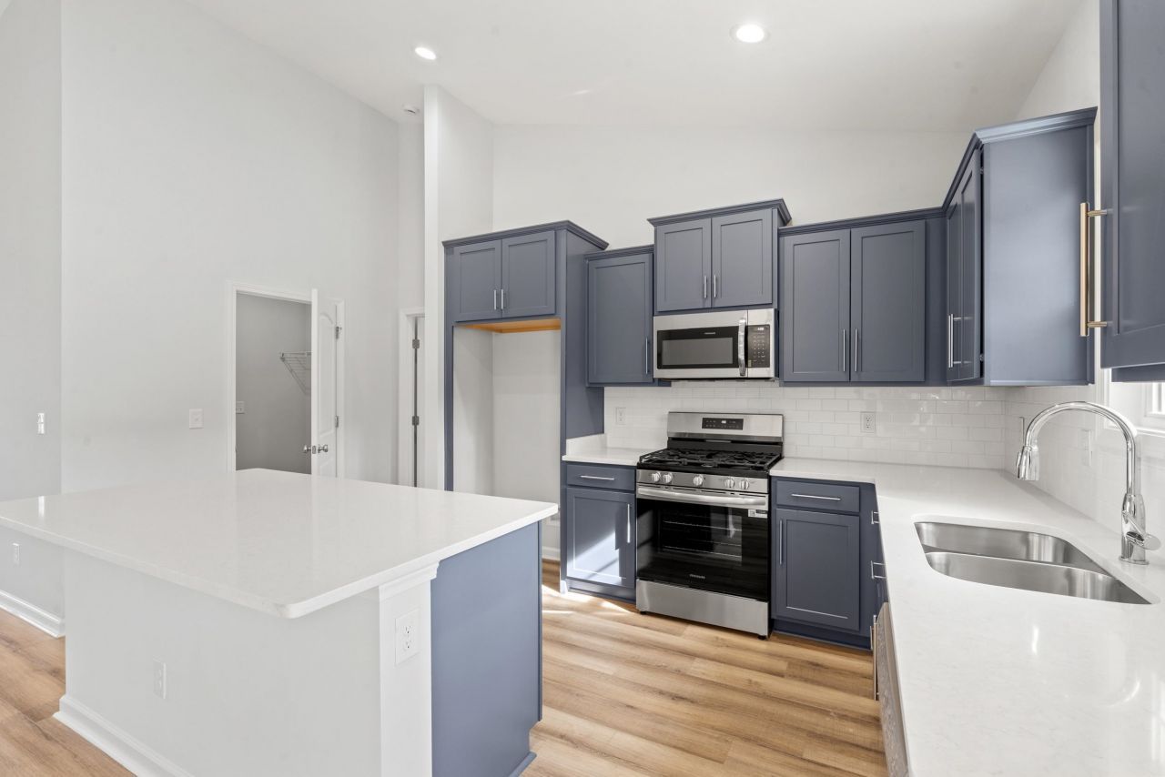 239 Stillbrook Dr. Photo 3