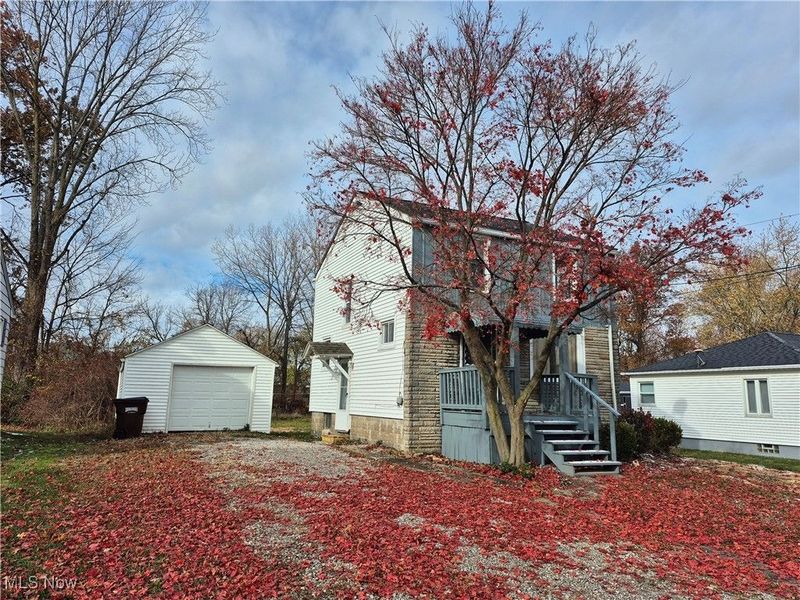 4962 Oroszy Avenue, Lorain, OH 44052 Photo 2