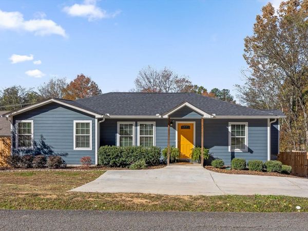 2177 E Shepherd Road, Chattanooga, TN 37421
