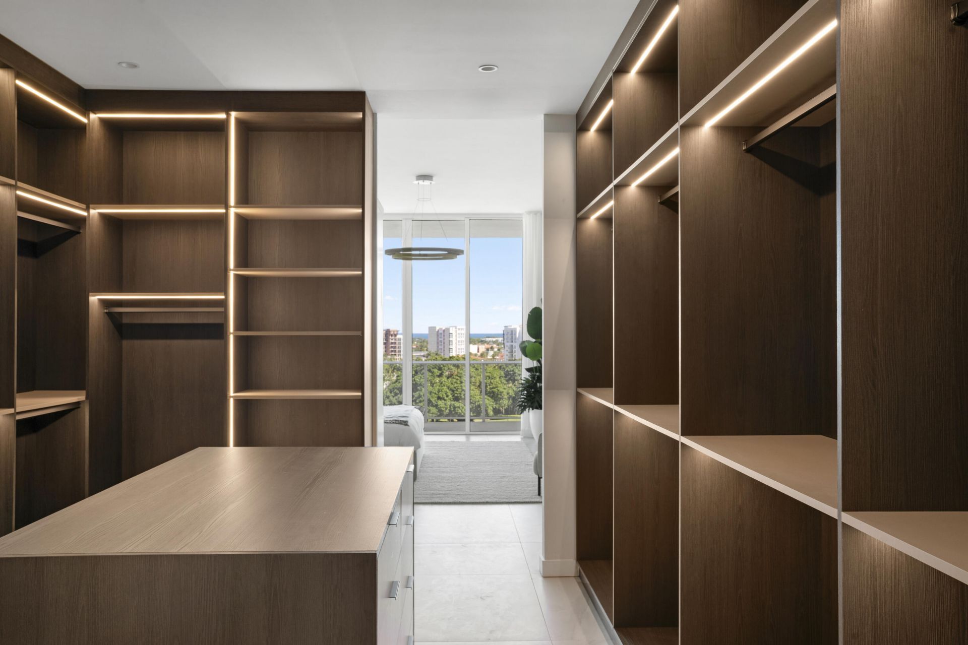 220 SE Mizner Boulevard, Unit Ph921, Boca Raton, FL 33432 Photo