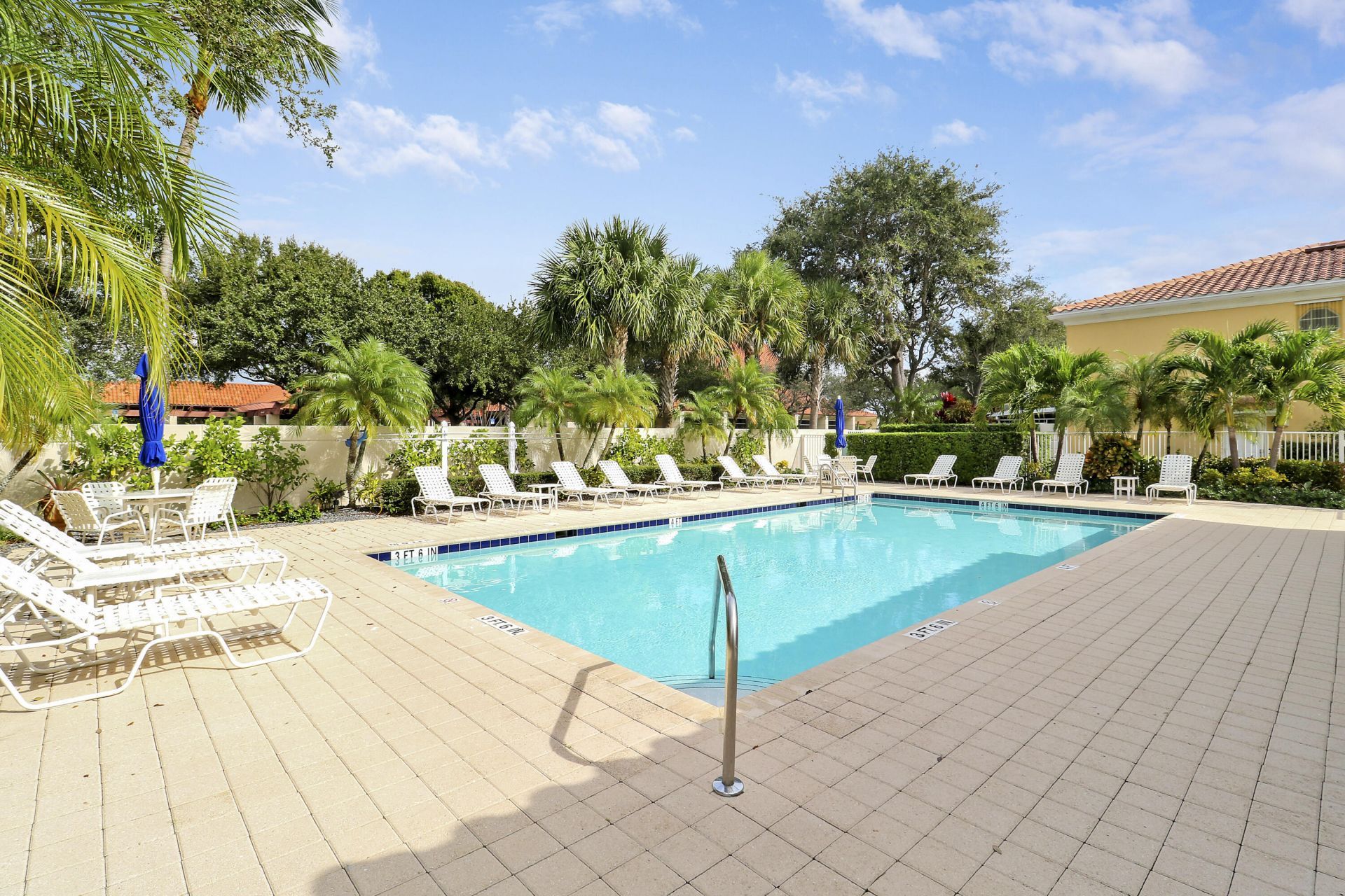 18 Tall Oaks Circle, Tequesta, FL 33469 Photo