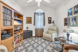 730 Pickering Dr. photo 4