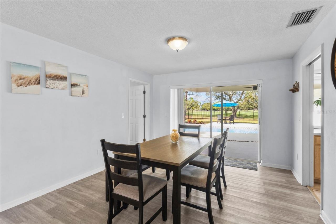 433 Whitfield Avenue, Sarasota, FL 34243 Photo