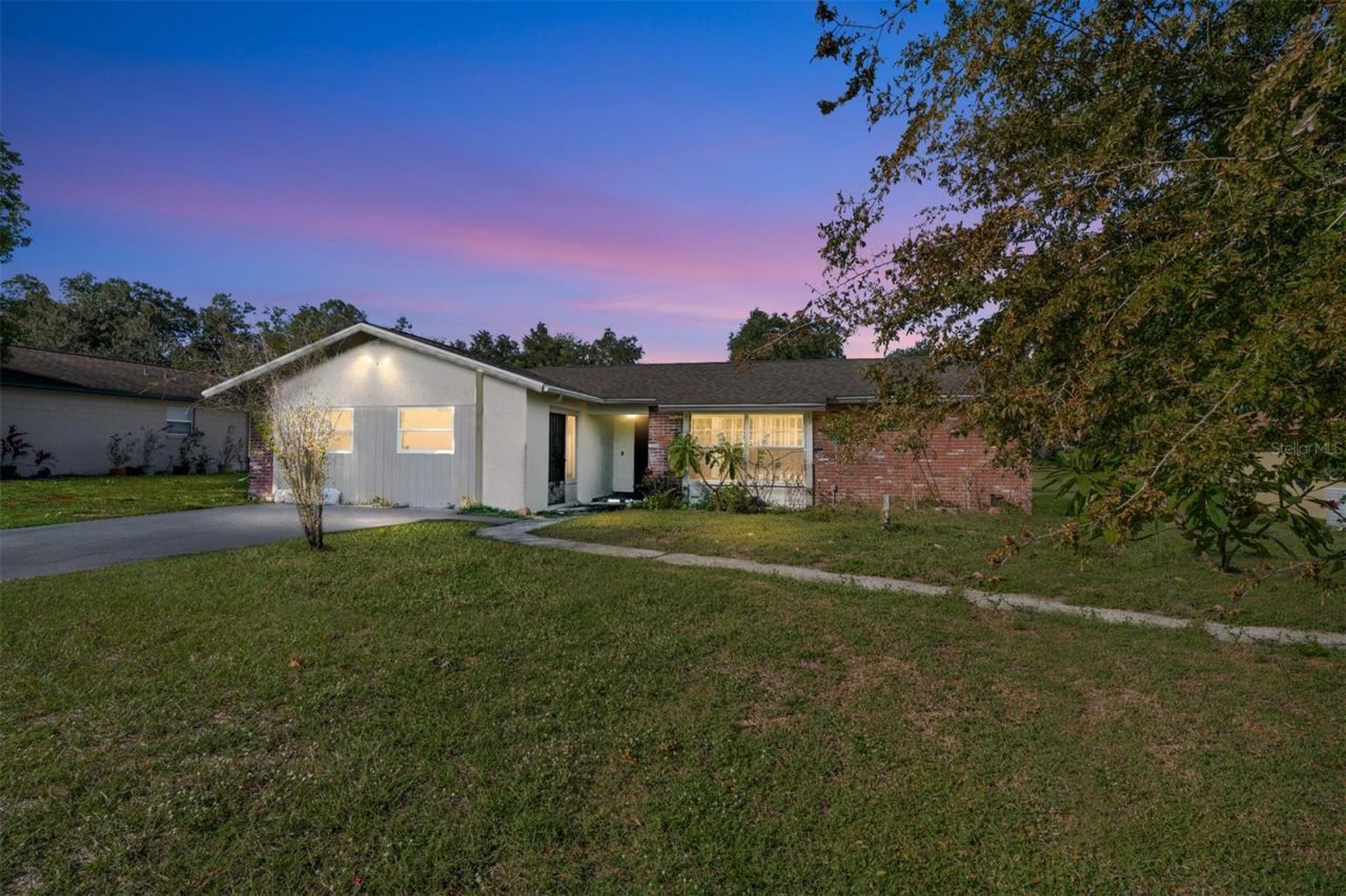 203 Bentbough Drive, Leesburg, FL 34748 Main Photo