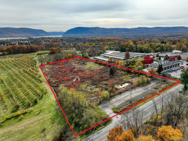 139 Windsor Highway, New Windsor, NY 12553