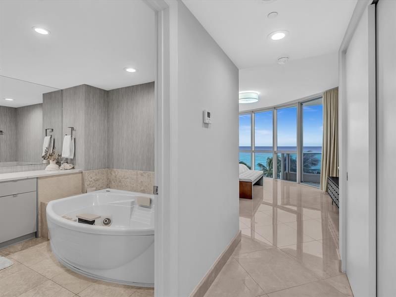 1600 S Ocean Boulevard, Unit 403, Pompano Beach, FL 33062 Photo