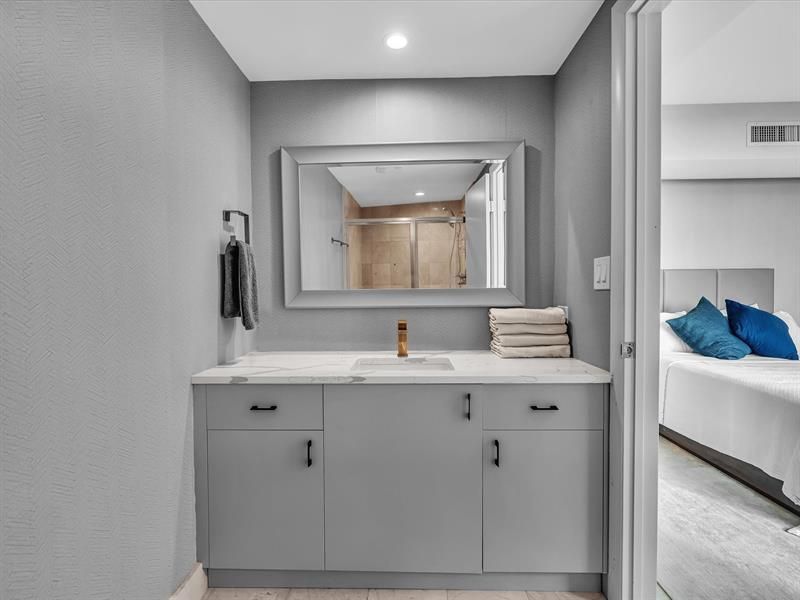 1600 S Ocean Boulevard, Unit 403, Pompano Beach, FL 33062 Photo