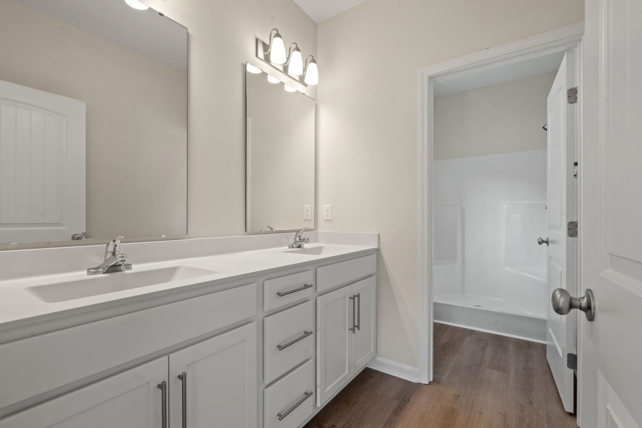 235 Stillbrook Dr. Photo 14