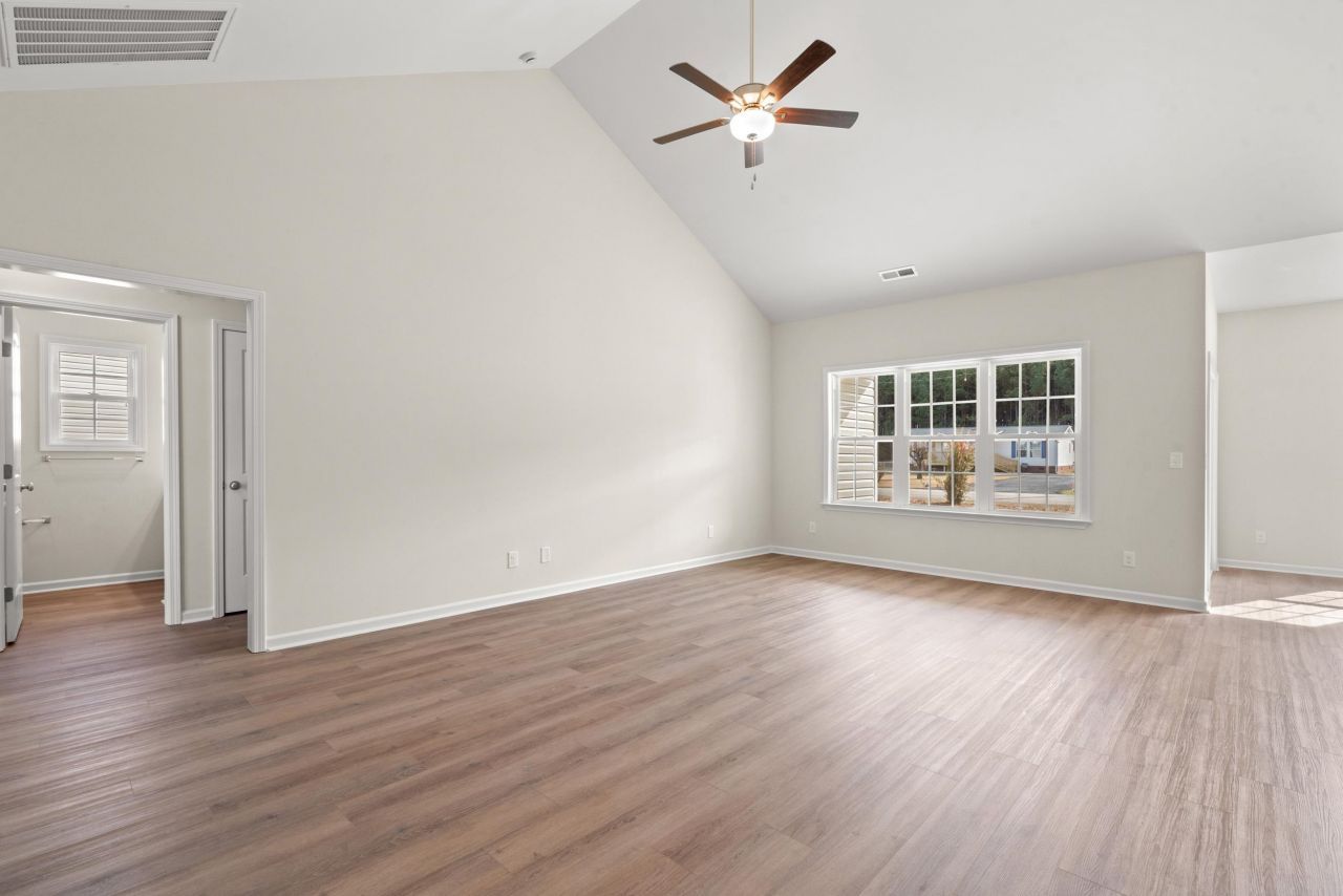 235 Stillbrook Dr. Photo 5