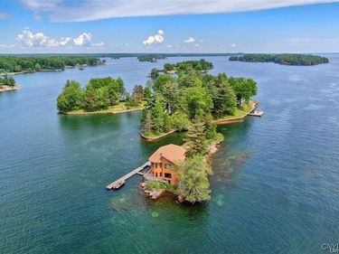 1 St Marys, Alexandria Bay, NY 13607