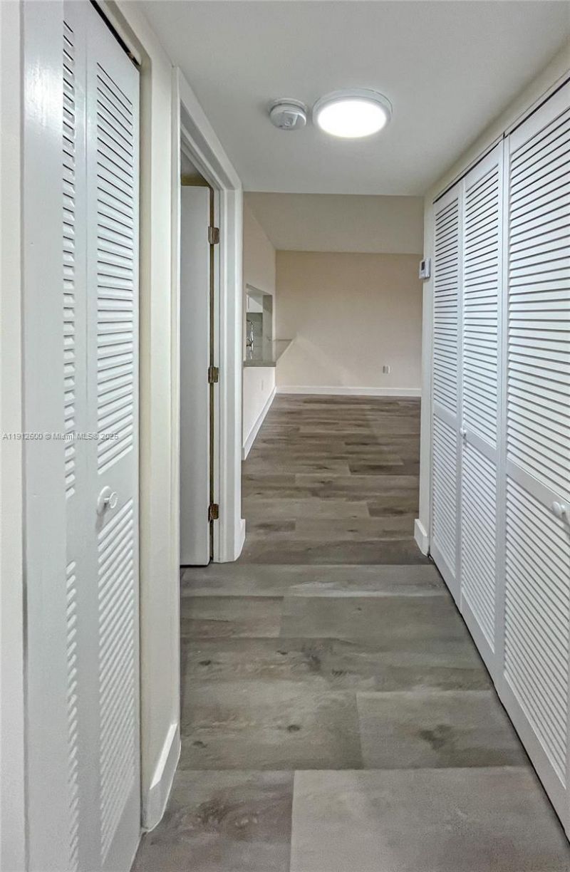 10315 NW 9th St Cir, Unit 502-14, Miami, FL 33172 Photo