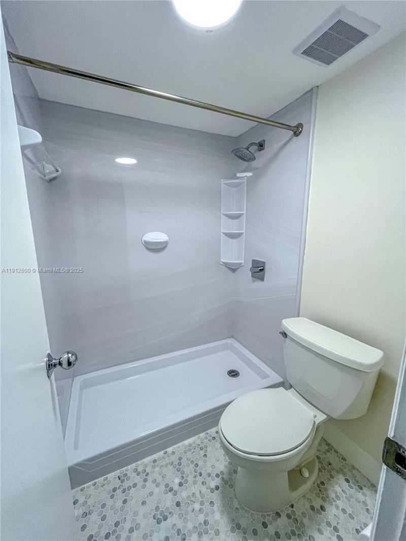 10315 NW 9th St Cir, Unit 502-14, Miami, FL 33172 Photo