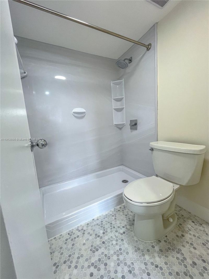 10315 NW 9th St Cir, Unit 502-14, Miami, FL 33172 Photo