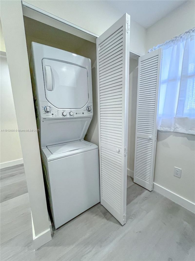 10315 NW 9th St Cir, Unit 502-14, Miami, FL 33172 Photo