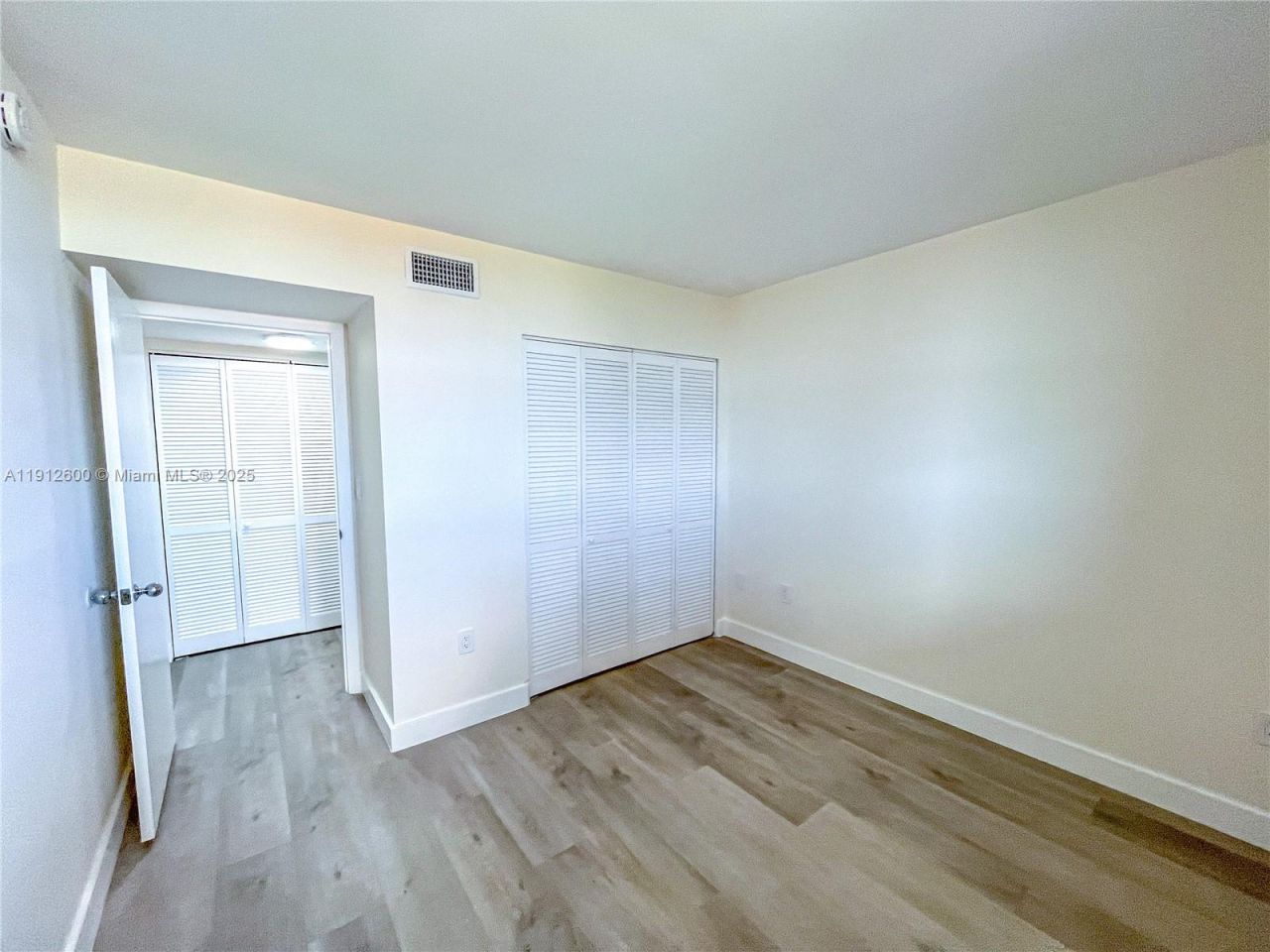 10315 NW 9th St Cir, Unit 502-14, Miami, FL 33172 Photo