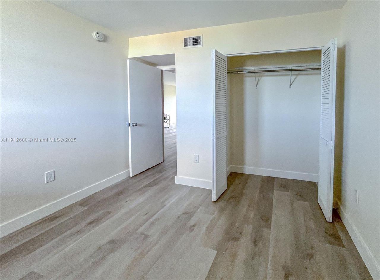 10315 NW 9th St Cir, Unit 502-14, Miami, FL 33172 Photo