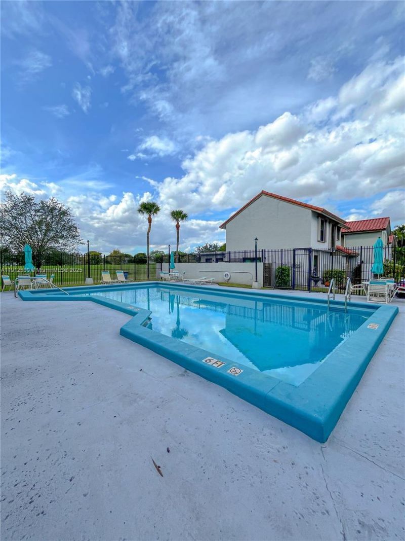 10315 NW 9th St Cir, Unit 502-14, Miami, FL 33172 Photo