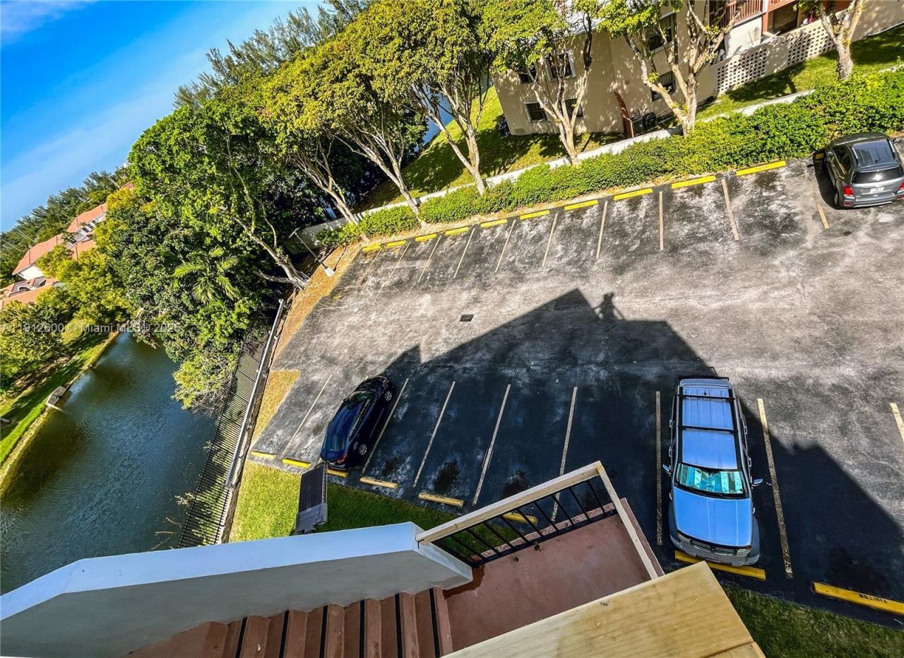 10315 NW 9th St Cir, Unit 502-14, Miami, FL 33172 Photo