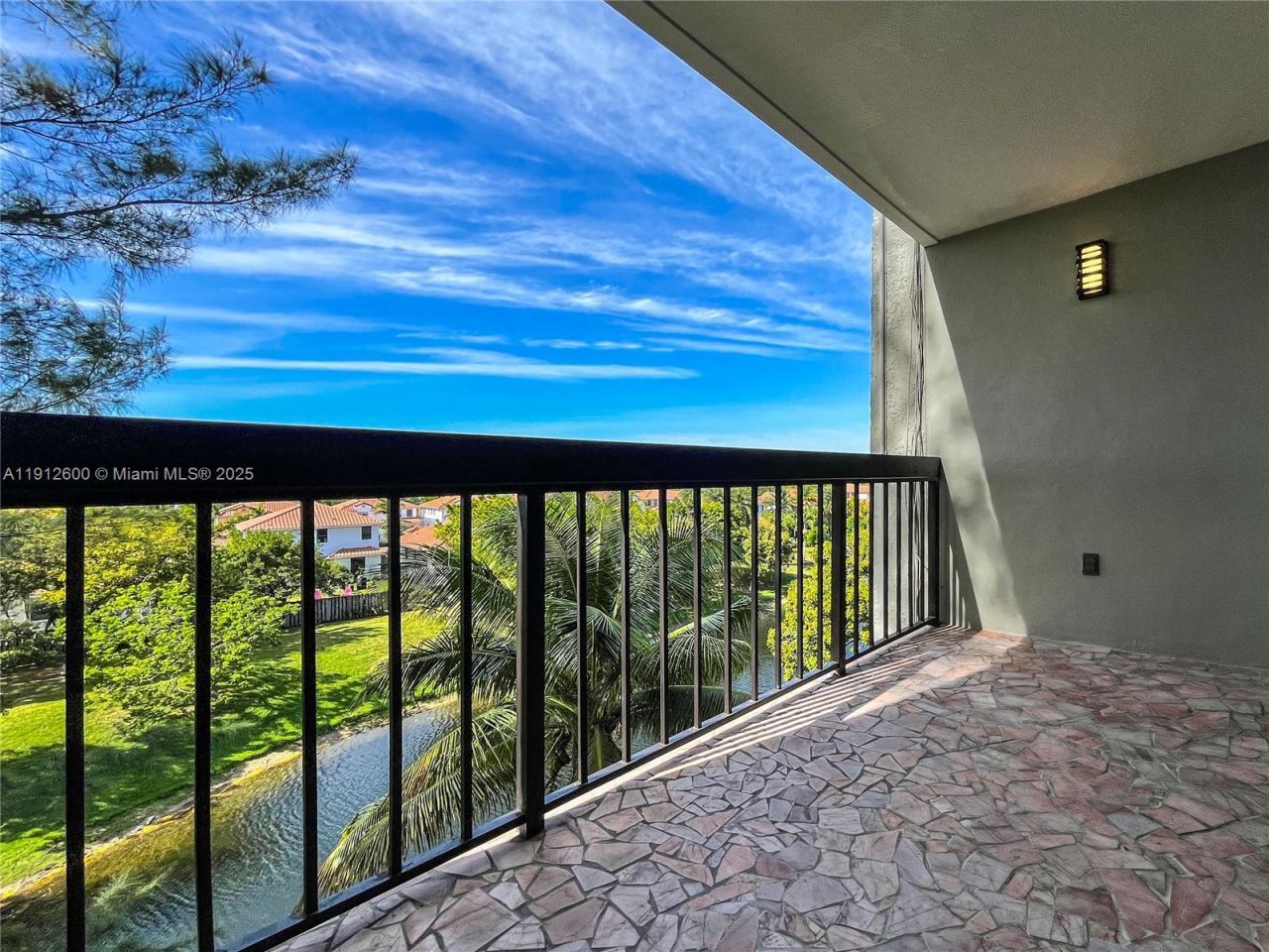 10315 NW 9th St Cir, Unit 502-14, Miami, FL 33172 Photo