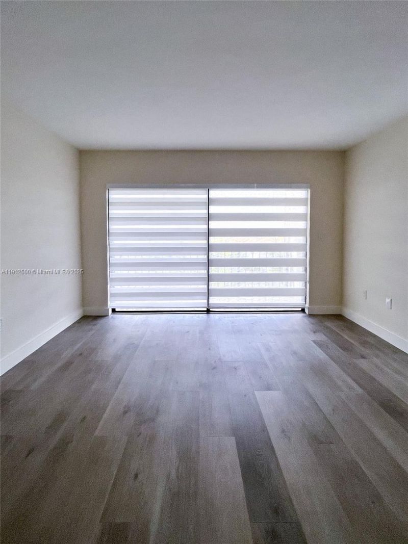 10315 NW 9th St Cir, Unit 502-14, Miami, FL 33172 Photo