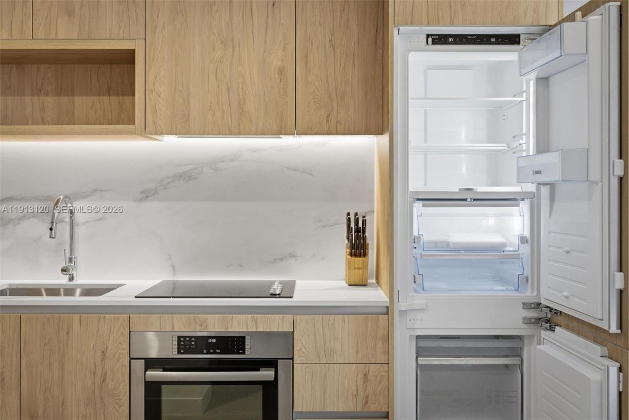 11 NE 6th St, Unit 1906, Miami, FL 33132 Photo