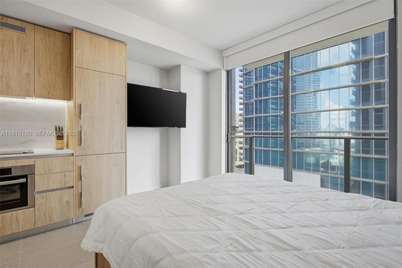 11 NE 6th St, Unit 1906, Miami, FL 33132 Photo