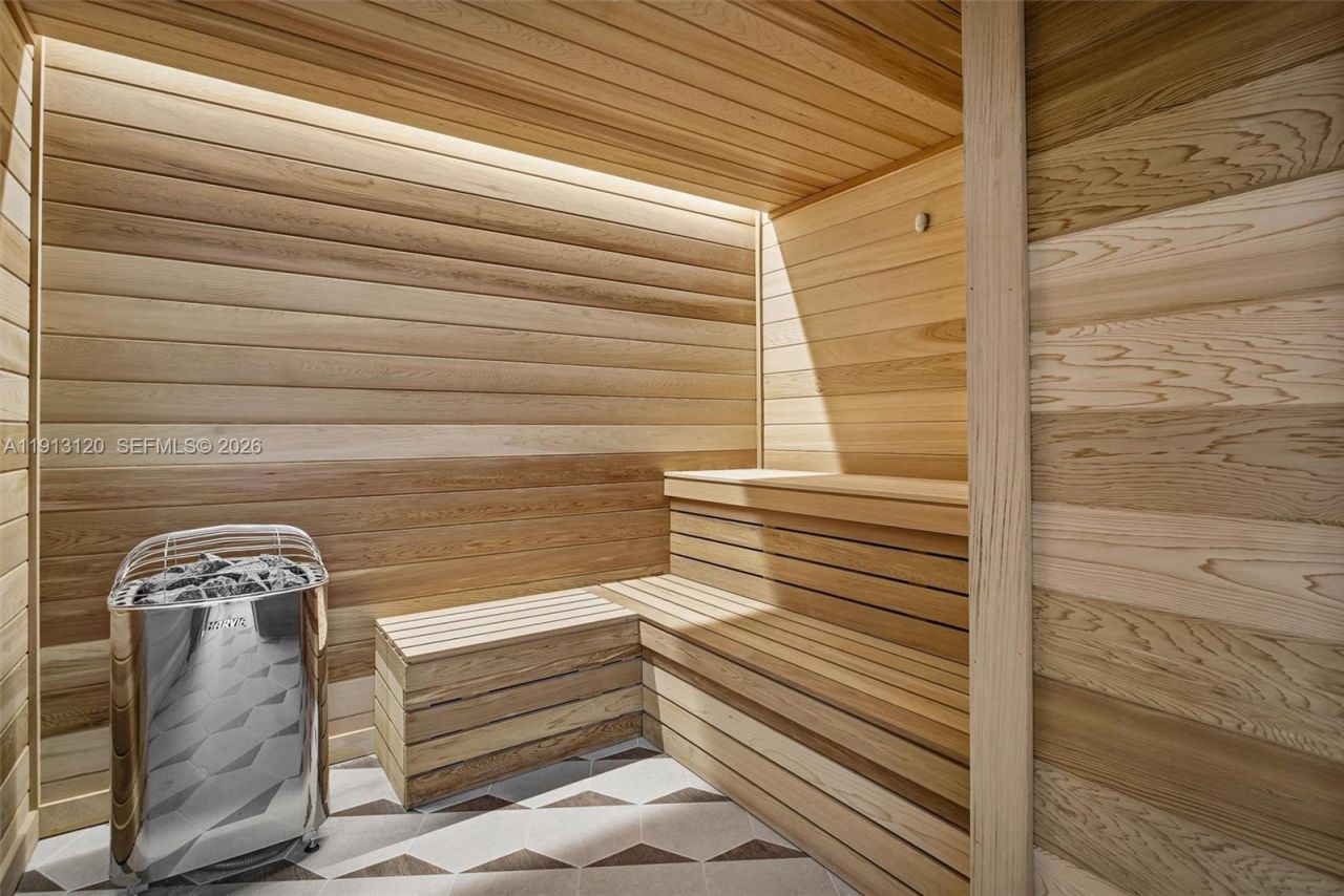 11 NE 6th St, Unit 1906, Miami, FL 33132 Photo