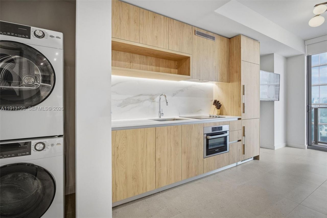 11 NE 6th St, Unit 1906, Miami, FL 33132 Photo