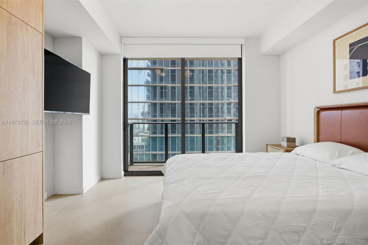 11 NE 6th St, Unit 1906, Miami, FL 33132 Photo