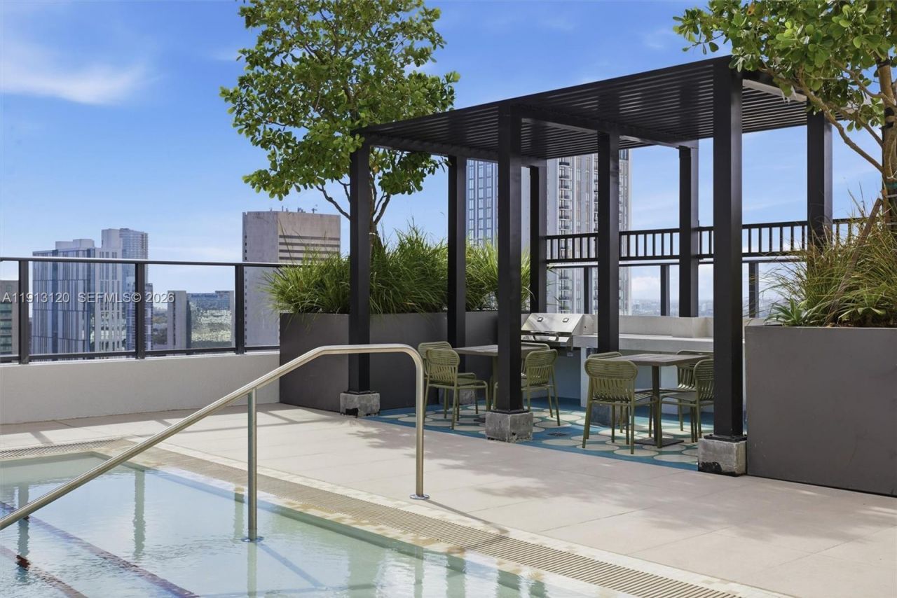 11 NE 6th St, Unit 1906, Miami, FL 33132 Photo